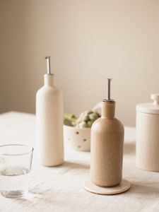 Hovedbilde Tell Me More - Palermo Oil Bottle - Small - Sand